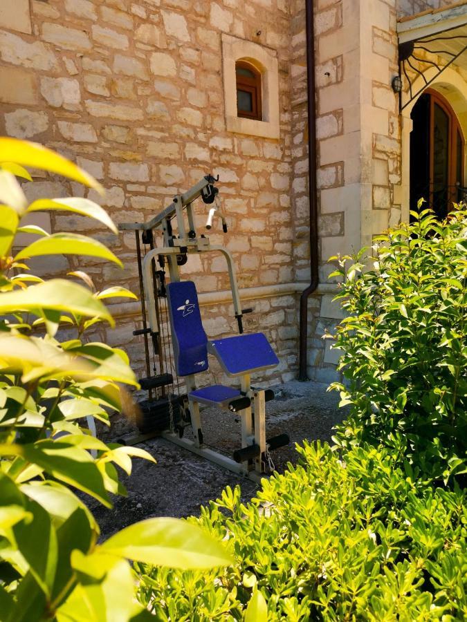 Villa Ermis - The Cretan Castello Kastellos ภายนอก รูปภาพ