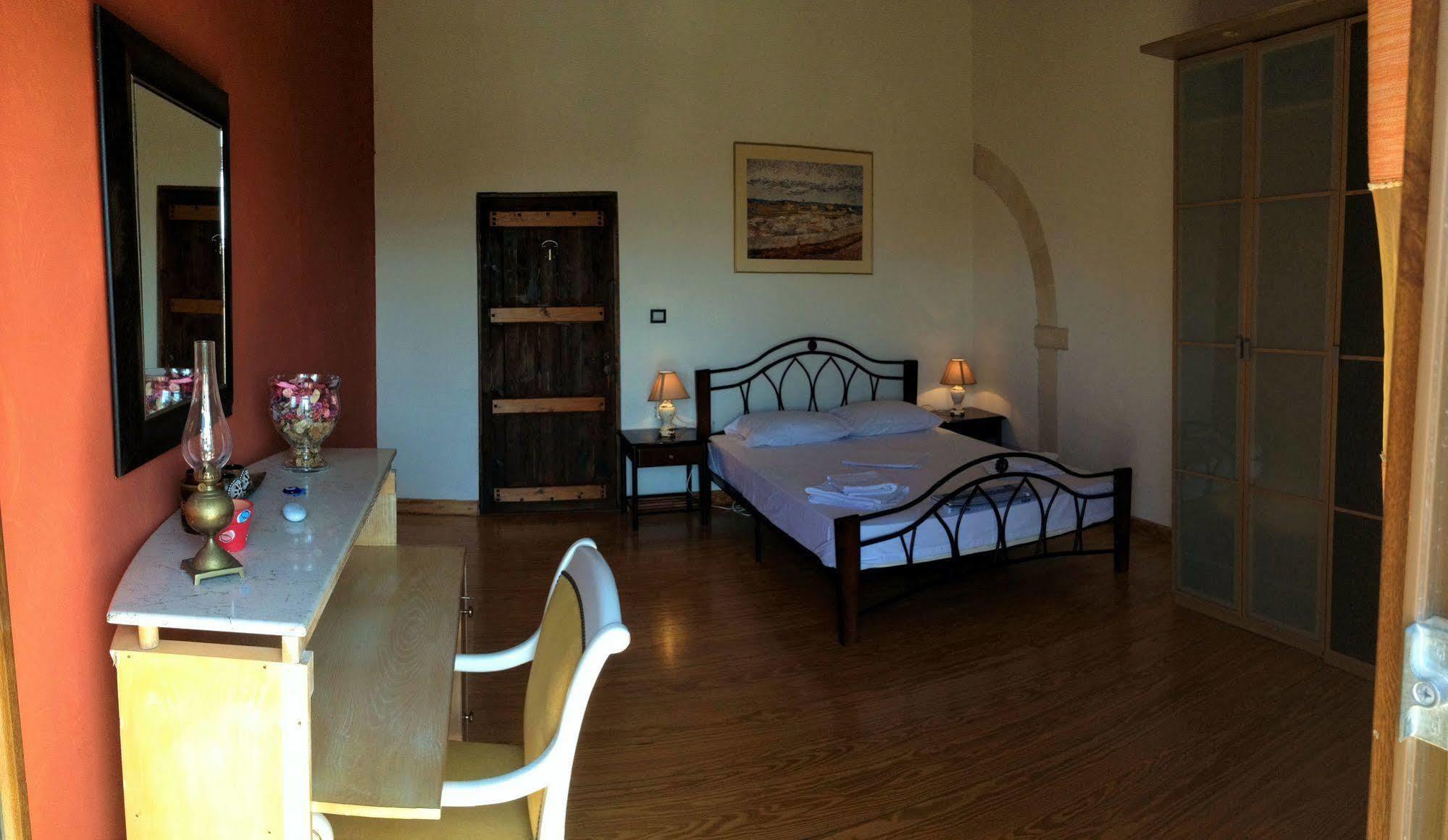 Villa Ermis - The Cretan Castello Kastellos ภายนอก รูปภาพ
